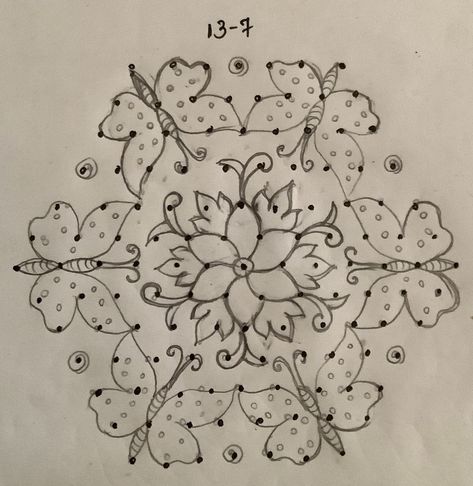 Bhogi Muggulu, Design With Dots, Margazhi Kolam, Indian Rangoli Designs, Dot Kolam, Pattern Design Drawing, Very Easy Rangoli Designs, Rangoli Designs Photos, Dots Rangoli