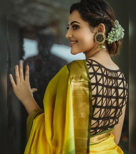 Athulya Ravi, Neck Patterns, Saree Hairstyles, Blouse Back Neck Designs, Saree Poses, Saree Photoshoot, Stylish Sarees, Photography Poses Women, Saree Look