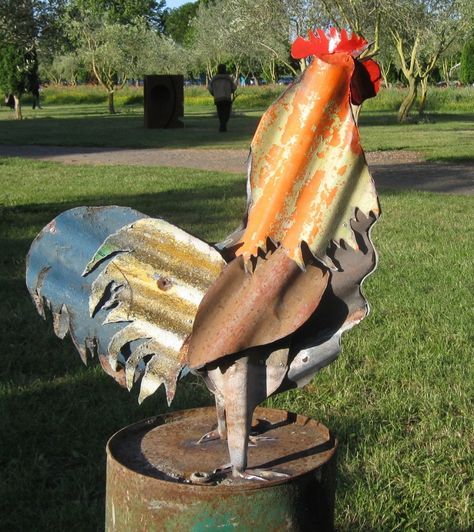 Rooster Sculpture, Recycled Metal Art, Corrugated Roofing, Metal Rooster, Metal Yard Art, Chicken Art, Metal Garden Art, Tin Art, Sculpture Metal