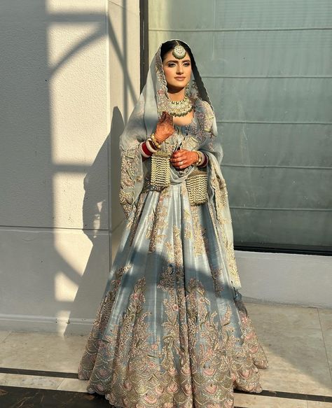 Sikh Bride Lengha, Sikh Wedding Dress, Blue Bridal Lehenga, Punjabi Dresses, Sikh Bride, Indian Bride Outfits, Punjabi Outfits, Bride Outfits, Punjabi Dress