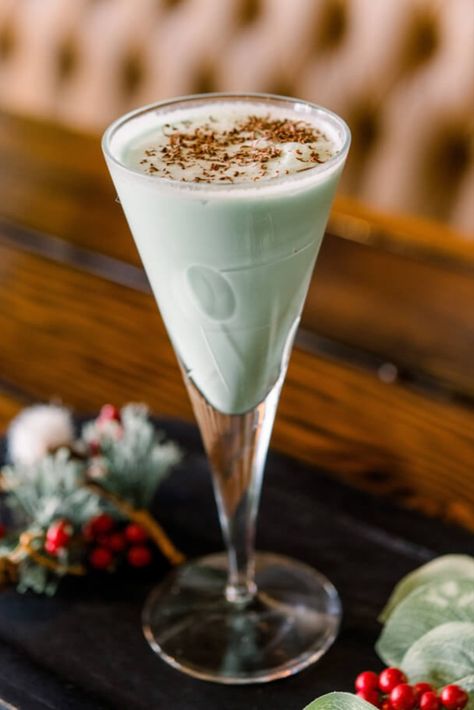 Enjoy this themed holiday cocktail! Find other holiday cocktail recipes on our free Maine Spirts App. Screwball Martini, Grinch Martini, Christmas Shots Recipes, The Grinch Drink, Dessert Martinis, The Grinch Cocktail, Grinch Cocktail, Grinch Drink, Peanut Butter Whiskey