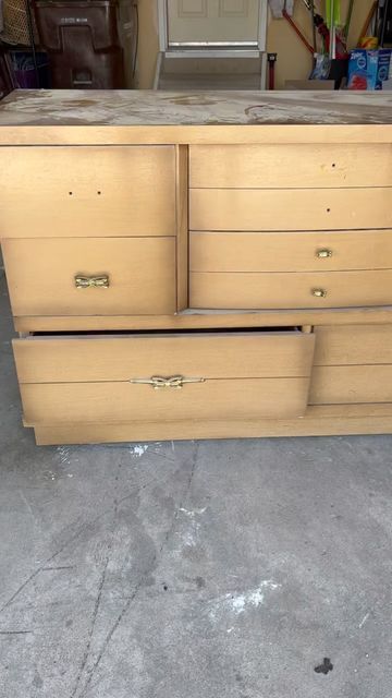 Kristen on Instagram: "Here I flipped this old Mid Century Modern dresser and gave it a new modern look! This Thistle green color from #melangepaints is my new favorite! #youtuber #furniture #furnitureflip #furnituremakeover #furnitureflipper #furnitureflipping #diy #furnitureflippersofinstagram #colorado" Mid Century Modern Dresser, Modern Dresser, Furniture Restoration, Flipping Furniture, Kitchen Renovation, Furniture Makeover, Green Color, Green Colors, Century Modern