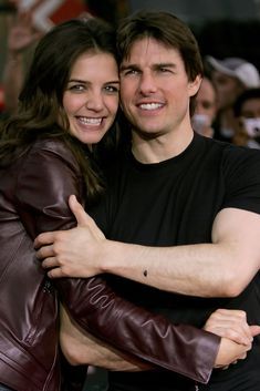 #USA Katie Holmes Tom Cruise, Long Hair Brunette, Couple Cruise, Welcome Baby Girl, Mary Lee, Relationship Timeline, Long Dark Hair, Norwegian Cruise, Famous Couples