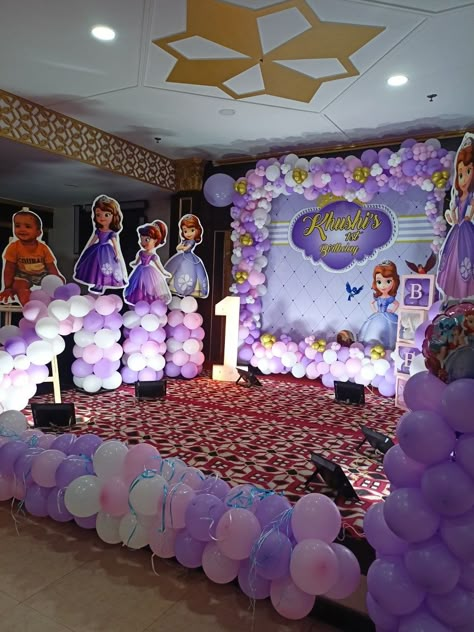 Sofia The First Balloon Decorations, Happy 1st Birthday Decoration, Sofia The First Birthday Theme, 1st Birthday Party Balloon Decor, 1st Bday Decoration Ideas Girl, Hall Decoration Ideas Party Birthday, Sofia Theme Birthday Party Decorations, Birthday Party Hall Decorations, Sofia The First Birthday Party Ideas