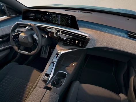 Lamborghini Interior, Bentley Flying Spur, Connected Car, Car Tattoos, Peugeot 3008, Trip Planner, Compact Suv, Head Up Display, Automotive News