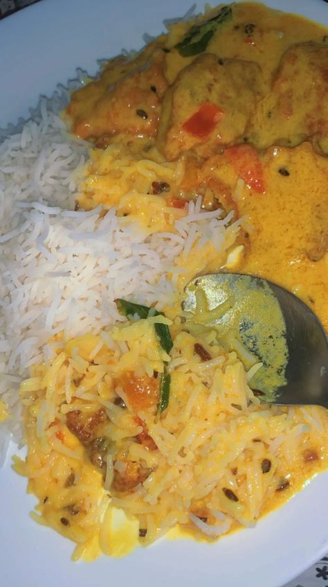 Dal Chawal Snap, Home Made Food Snap, Home Food Snapchat Story, Home Made Food Snapchat Story, Home Food Snap, Food Thread, Home Made Food Snapchat, Dinner Snap, Fast Food Hacks