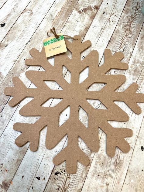 Simple Christmas Decorations Ideas, Hot Cocoa Decor Diy, Diy Gingerbread Tree Decorations, Snowflake Christmas Decor Ideas, Dollar Tree Wood Christmas Tree Diy, Christmas Crafts Dollar Tree Diy, Diy Gingerbread Outdoor Decorations, Christmas Diy Dollar Tree Craft Ideas, Simple Christmas Decor Ideas Easy Diy