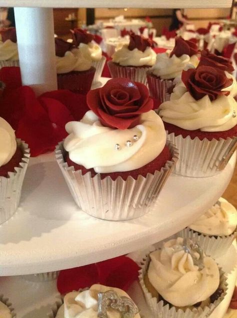 Burgundy and silver wedding cupcakes.  www.becupcakemaker.com Burgundy And Silver Wedding, Red Quinceanera Ideas, Quince Cakes, Quince Cake, Burgundy Wedding Cake, Red Quince, Quinceanera Cakes, Quince Decorations, Quinceanera Decorations