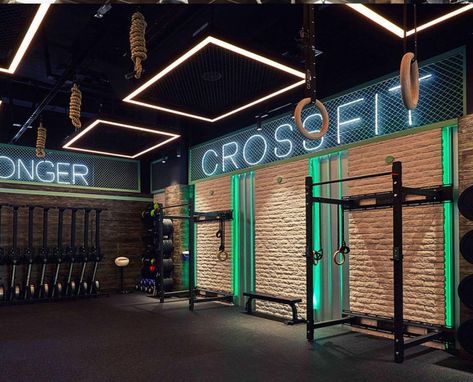 Crossfit Studio, Fitness Design Gym, Gym Architecture, Fitness Center Design, Crossfit Equipment, Home Gym Basement, Gym Lighting, Gym Design Interior, Crossfit Box