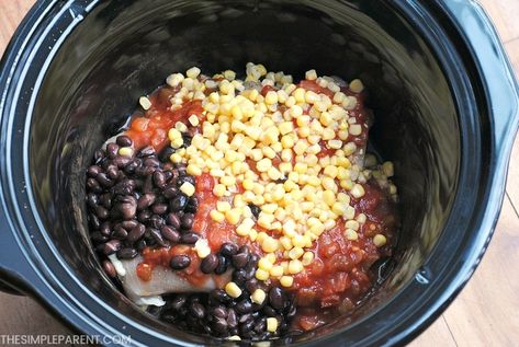 Slow Cooker Salsa Chicken Recipe - Our Crockpot works great for this easy recipe that is also Weight Watchers freindly! Use this healthy chicken with black beans and corn in tacos or serve it over rice! Spice it up to your favorite level! Just 5 ingredients! Crockpot Rice And Beans, Crockpot Nachos, Chicken With Black Beans, Slow Cooker Chicken Rice, Crockpot Rice, Beans Recipe Crockpot, Salsa Chicken Recipe, Black Beans And Corn, Slow Cooker Salsa Chicken