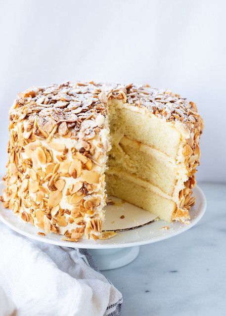 Toasted Almond Cake Recipe, Burnt Almond Cake Recipe, Toasted Almond Cake, Yellow Sheet Cake Recipe, Layer Cake Filling, Pastry Cream Filling, Sheet Cake Recipes, Almond Cake, Almond Flavor