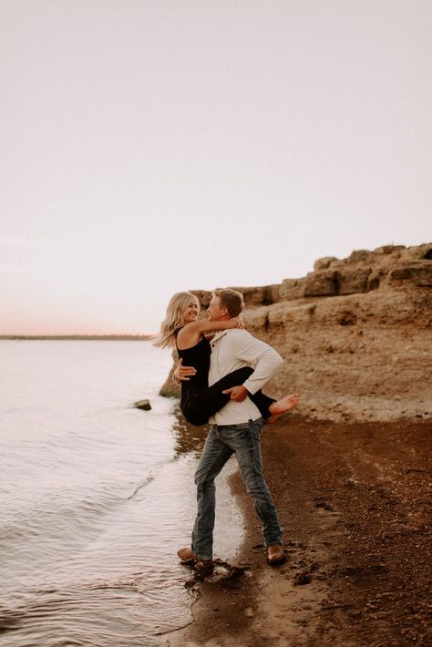 Rockledge Park Engagement Photos, Park Engagement Photos, Dallas Photographers, Lincoln Nebraska, Couples Photo, Photography Work, Engagement Shoot, Couple Portraits, Photo Inspo