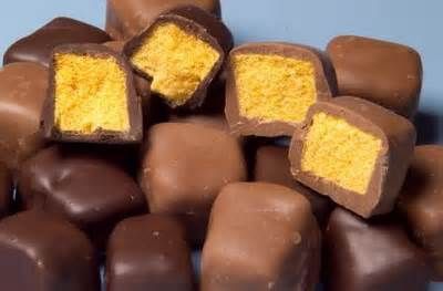 Sponge Candy, Honeycomb Recipe, Cadbury Crunchie, Homemade Sweets, Candy Recipes Homemade, Golden Syrup, Homemade Candies, Candy Recipes, Saturday Morning