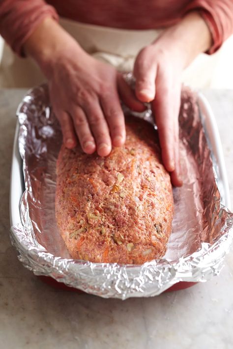 shaping meat loaf 102033797 Moist Meatloaf Recipes, Best Grilled Burgers, Mashed Potatoes And Green Beans, Moist Meatloaf, How To Make Meatloaf, Perfect Burger, Potatoes And Green Beans, Homemade Meatloaf, Homemade Burger