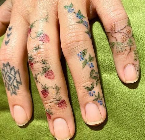 Green Hand Tattoo, Arm To Hand Tattoos For Women, Colourful Tattoo, 16 Tattoo, Green Tattoos, Funky Tattoos, Cute Little Tattoos, Tatuaje A Color, Poke Tattoo