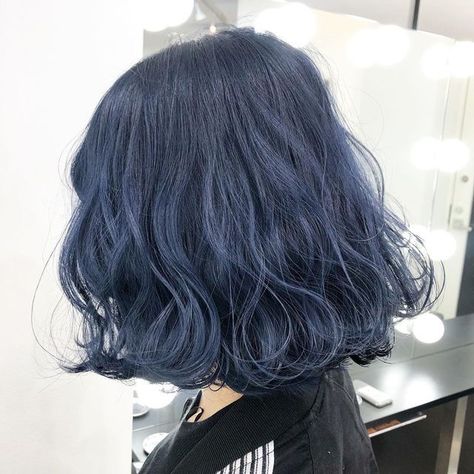 Denim Blue Hair, Blue Hair Aesthetic, Short Blue Hair, Denim Hair, Dyed Hair Blue, Dark Blue Hair, Hair Color Streaks, Costume Noir, Pretty Hair Color