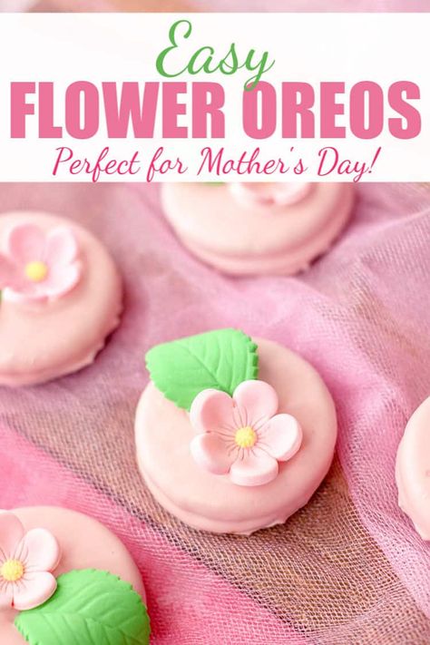 These Easy Flower OREO Cookies are perfect for Spring or Mother's Day.   Easy enough for anyone to make - including kids. These DIY cookies would make for a great craft or gift for Mom - or add them to your dessert menu!  #dessert #oreos #oreocookies #oreo #flowers #diy #mothersday #crafty Diy Cookies, Oreo Treats, Candy Wafers, Cookie Decorations, Budget Cooking, Shower Desserts, Covered Oreos, Baby Shower Desserts, Baking Tutorial