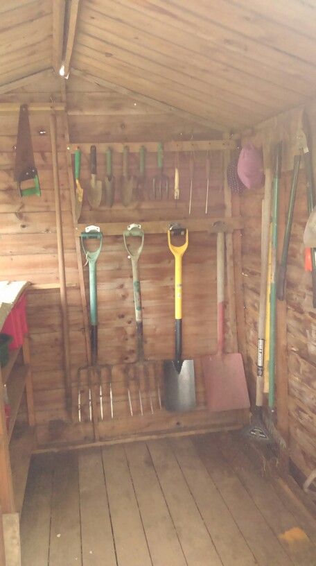 Shed Tool Storage Ideas, Shed Tool Storage, Tool Storage Ideas, Allotment Shed, Shed Diy, Garden Shed Interiors, Storage Shed Organization, Shed Interior, Cedar Garden