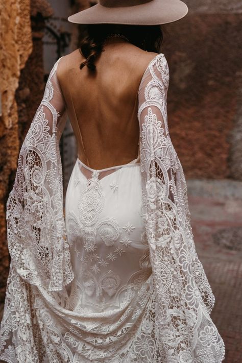 Bohemian Bridal Gowns, Boho Wedding Dress With Sleeves, Sheath Wedding Dress Lace, Western Wedding Dresses, Festival Bride, Desert Elopement, Bridal Hat, Bohemian Bridal, White Wedding Dress