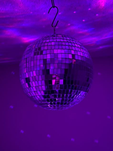 Silver Party, Color Wheel, Disco Ball, 18th Birthday, Sweet 16, Purple And Black, Black Silver, Art Reference, Purple