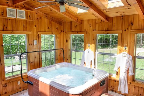 Jacuzzi Ideas, Small Hot Tub, Hocking Hills Cabins, Jacuzzi Room, Indoor Jacuzzi, Indoor Hot Tub, Hot Tub Room, Hot Tub Designs, Hot Tub House