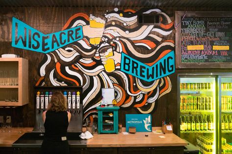 Brewery Mural Art, Beer Mural Art, Wall Grafity, Beer Mural, Taproom Design, Lion Mural, Wall Design Painted, Wall Branding, Harp Design