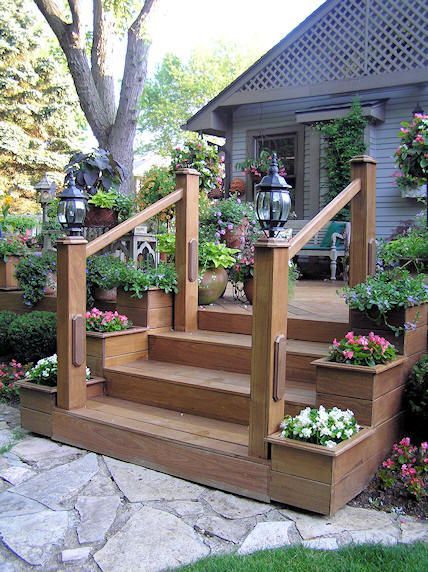 Follow The Yellow Brick Home - Inspiring Deck Designs – Follow The Yellow Brick Home Outdoor Flower Boxes, Front Porch Steps, Front Stairs, Deck Steps, Patio Deck Designs, Outdoor Steps, Deck Designs Backyard, Deck Stairs, Front Deck