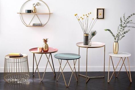 Camas Aesthetic, Side Table Decor, Table Decor Living Room, Petite Table, Brass Table, Living Room Decor Apartment, Marble Table, New Photo, Home Deco