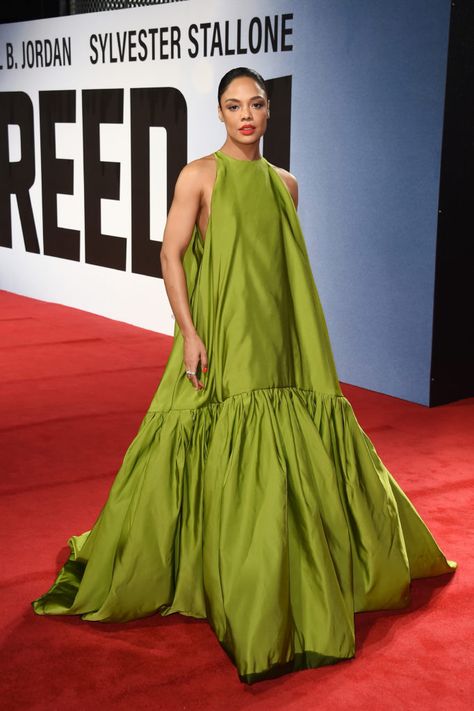 Tessa Thompson Slays In Green Dress At ‘Creed II’ UK Premiere Rosie Assoulin Dress, Emerald Gown, Red Carpet Dresses Best, Armani Dress, Valentino Gowns, Ellie Saab, Valentino Haute Couture, Valentino Couture, Tessa Thompson