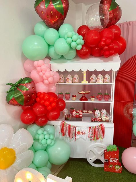 Strawberry Shortcake Theme 1st Birthday, Strawberry Shortcake Backdrop, Strawberry Shortcake Theme, Sweet Baby Shower Ideas, Strawberry Shortcakes, Strawberry Shortcake Birthday, Strawberry Shortcake Party, 3 Birthday