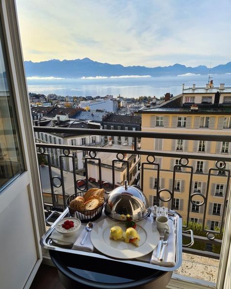 Apartment In Switzerland, Lausanne Switzerland Aesthetic, Laussane Switzerland, Switzerland Apartment, Swiss Apartment, Geneva Apartment, Switzerland Lifestyle, Switzerland Lausanne, Breakfast With A View