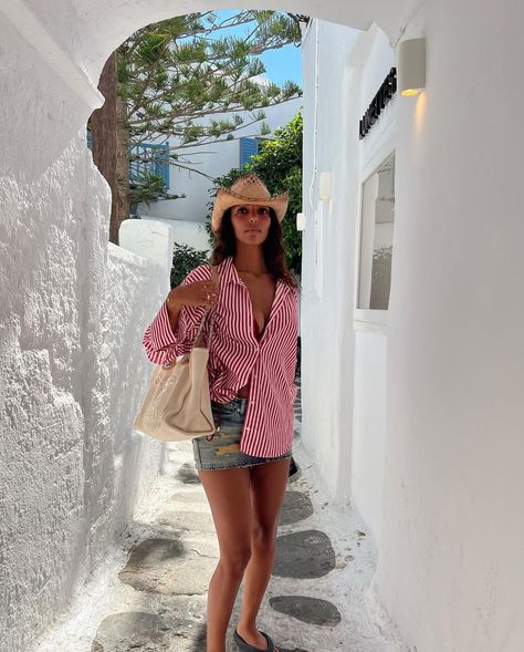 Sandra Shehab, European Beach, 20 Outfits, Outfits For Summer, Denim Skirt Outfits, Lazy Day Outfit, Europe Outfits, Vacay Outfits, Summer Vacation Outfits