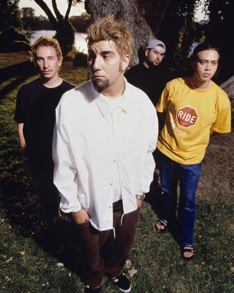 Rock Show on Instagram: “Deftones, '90s #deftones #rock #alternativemetal #numetal #rockmusic #artrock #numetalmusic #metal #chinomoreno #stephencarpenter…” Around The Fur Deftones, Music Lover Room, Deftones Diamond Eyes, Deftones Album, Deftones Poster, Deftones Band, Eyes Poster, Around The Fur, Cover Music