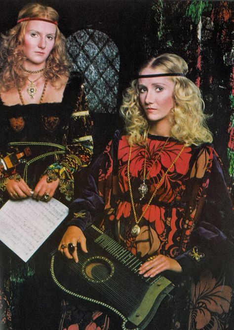 1970s ‘Medieval’ fashions. 70s Medieval, Modern Medieval, Patti Hansen, Medieval Aesthetic, Fashion 1970s, 60s And 70s Fashion, 1970s Style, Lauren Hutton, Medieval Style