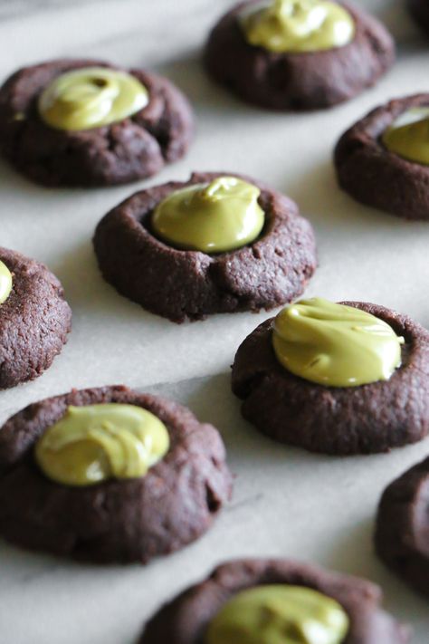 Chocolate Thumbprint Cookies with Favuzzi Pistachio Cream - Lepp Farm Market Chocolate Pistachio Thumbprint Cookies, Pistachio Cream Cookies, Pistachio Thumbprint Cookies Recipe, Chocolate Thumbprint Cookies, Pistachio Recipes, Plain Cookies, Pistachio Cookies, Pistachio Cream, Cream Cookies