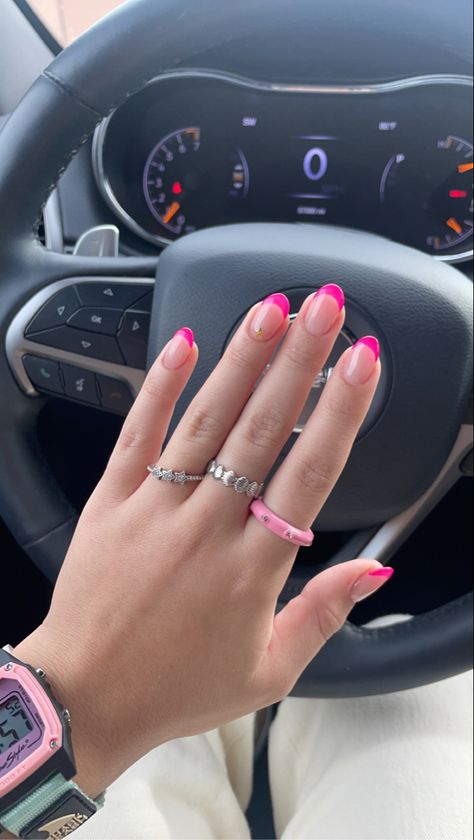 Hot Pink Nails With Gold, Prom Nails For Pink Dress, Hot Pink And Gold Nails, Hot Pink French Nails, French Nails Gold, Hot Pink French Tip Nails, Hot Pink French Tips, Hot Pink French Tip, Summa Nails