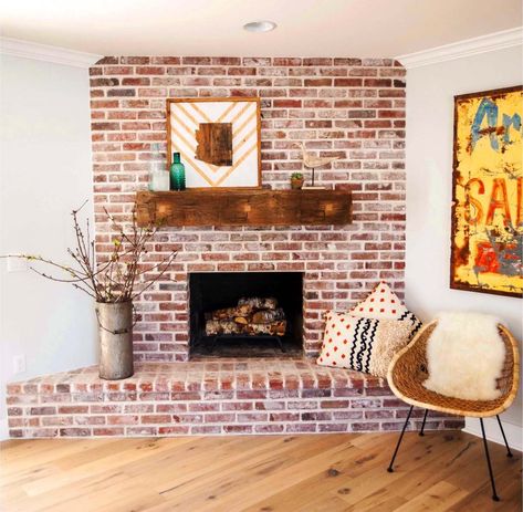 Red Brick Fireplace Ideas | Beautiful Fireplace Designs Red Brick Fireplace, Diy Brick Wall, White Wash Brick Fireplace, Red Brick Fireplaces, Fireplace Update, Look Wallpaper, White Wash Brick, Brick Fireplace Makeover, Fireplace Remodel