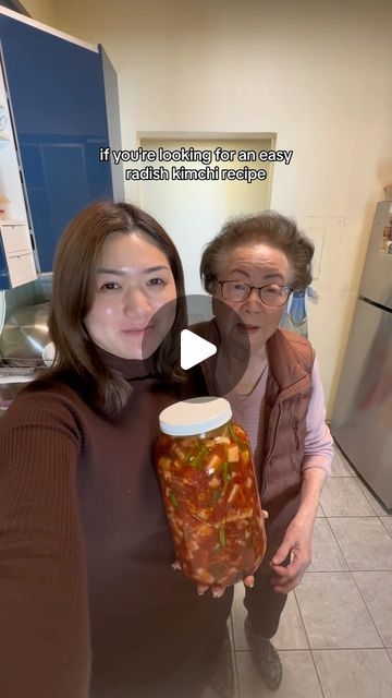 Ellen Park on Instagram: "we’ll check on the kimchi in a few days✌🏻  korean radish kimchi 깍두기 recipe⤵️ 4-5 jeju radish 1 carrot 3 stalks of green onions 1 stalk of chives  1 cup gochugaru (red pepper flakes) 2 tbsp rock salt  2 tbsp sugar  1/2 cup fermented shrimp 6-8 cloves of garlic 1/2 white onion 1 ginger  1 red pepper  1/2 apple -wash and peel radish -cut radish into cubes -mix in carrot, sugar and rock salt -let radish sit for 1 hour -drain excess water -blend garlic, onion, red pepper, fermented shrimp, apple, and ginger -add kimchi marinade to radish  -add gochugaru, green onions and chives -mix everything thoroughly  -store radish kimchi in container with lid in room temp for 1-2 days then refrigerate   #korean #kimchi #radishkimchi #recipe #food #foodie #cooking #cookingasmr #mu Vegan Radish Kimchi Recipe, Radish Kimchi Korean, White Radish Kimchi, Radish Kimchi Recipe, Korean Radish, Radish Kimchi, Korean Kimchi, Kimchi Recipe, Korean Dishes