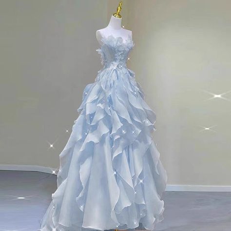 3072 15 Birthday Party, Sweet 15 Birthday, 15 Birthday, Chiffon Sleeves, Blue Wedding Dresses, Fashion Illustration Dresses, Prom Dress Inspiration, Cute Prom Dresses, Sweet 15