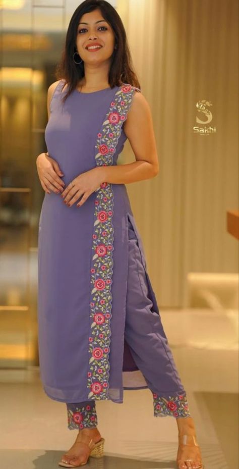 Chic Suit Styles: Elevate Your Wardrobe with Fresh Looks Silk Kurti Designs, Indian Kurti Designs, Stylish Kurtis Design, Churidar Designs, Simple Kurta Designs, Designer Kurti Patterns, Simple Kurti Designs, Kurti Designs Latest, Long Kurti Designs