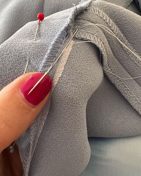 Alison Smith on Instagram: "Saturday sewing tip. Hemming up a fabric where the stitches may show through - fuse a 1.5cm wide strip of interfacing to the garment where the hem will be hand stitched in place. Then catch stitch in place, roll back the overlocked edge, and then take a stitch into the interfacing followed by a stitch into the edge of the overlocking. Result no stitches show on either side ! #sewwithalison #schoolofsewing #saturdaysewing #handsewnhem #sew #sewahem #catchstitch #dress Catch Stitch, Alison Smith, Tip Of The Day, Sewing Hacks, Dressmaking, Hand Stitched, Hand Stitching, Hand Sewing, Take That