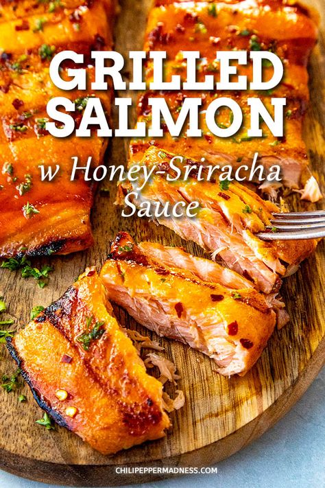 Spicy Salmon Recipes, Honey Sriracha Salmon, Salmon Marinade Recipes, Sriracha Salmon, Honey Sriracha Sauce, Salmon Marinade, Grilled Salmon Recipes, Marinated Salmon, Spicy Brown Mustard