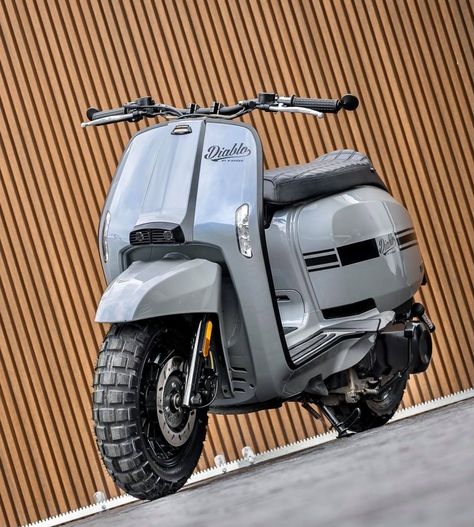 Three Wheel Bicycle, Ebike Electric Bicycle, Electric Bike Bicycles, Scooter Custom, Scooter Design, Motorcycles And Scooter, Lambretta Scooter, Vespa Lambretta, Vespa Vintage