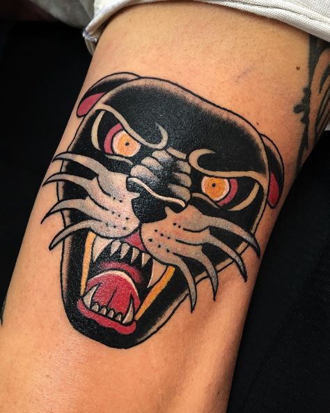 112 Likes, 4 Comments - Isa Santana (@isasantanatattoo) on Instagram: “Today at @onemoretattoolu Thanks Tom!!😊 #traditionaltattoo #oldlines #tattoodesign #tattoo…” Black Panther Tattoo Design, Traditional Tattoo Cover Up, American Traditional Panther, Panther Tattoo Design, Panther Tattoos, Traditional Panther Tattoo, Traditional Tattoo Man, Black Panther Tattoo, Panther Tattoo