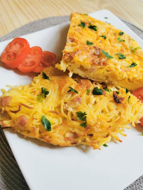 Spaghetti frittata – The Pasta Project Spaghetti Frittata, Pasta Frittata, Leftover Spaghetti, Frittata Recipes, Kinds Of Cheese, Cold Cuts, White Bowl, Supper Recipes, White Bowls