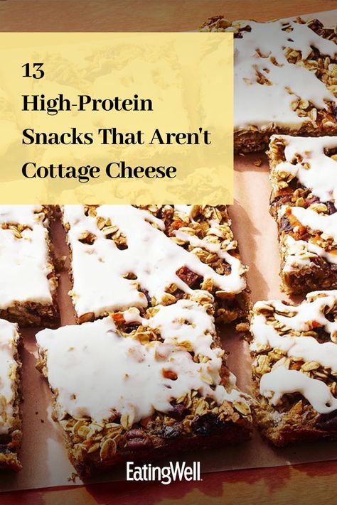 Switch it up from cottage cheese with these delicious snacks that are made with high-protein foods like nuts, edamame, yogurt and more. Healthy recipes like our Carrot Cake Oatmeal Bars and High-Protein Lemon-Blueberry Energy Balls help you switch up your snack time and pack lots of deliciousness into a few powerful bites. Cottage Cheese Protein Balls, High Protein Fruit, High Protein Snack Recipes, Easy Snack Mix, Snack Smoothie, Carrot Cake Oatmeal, Healthy Protein Snacks, Snacks Ideas, Protein Packed Snacks