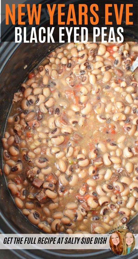 New Years Even Black Eyed Peas are the perfect after holiday no- cooking and no-baking dish! Using up your left over ham or turkey, this "hoppin john" recipe is a dump and go! Full of delicious Southern flavors like deep spices and garlic, you can serve flavorful black eyed peas right over rice or with corn bread. Highly popular at New Years eve as good luck! Frozen Black Eyed Peas Recipe, Fresh Black Eyed Peas Recipe, Black Eye Peas Crockpot, Canned Black Eyed Peas Recipe, Black Eyed Peas Recipes, Canned Black Eyed Peas, Black Eyed Peas Recipe Crock Pot, Slow Cooker Black Eyed Peas, Crockpot Beans