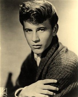 Bobby Rydell Brian Hyland, Bobby Rydell, 60's Music, Male Singers, American Bandstand, Classic Rock And Roll, 60s Music, Juke Box, Olden Days