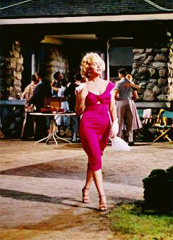 Marilyn Monroe in Niagara (1953) Marilyn Monroe Gif, Norma Jean Marilyn Monroe, Joe Dimaggio, Mae West, Marilyn Monroe Photos, Marlene Dietrich, Norma Jean, Norma Jeane, James Dean