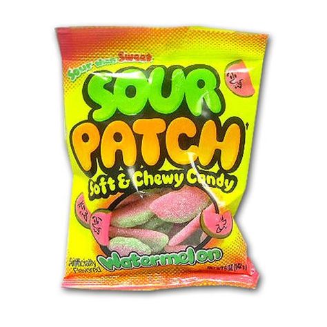 Sour+Patch+Watermelon+Slices Sour Candy Recipe, Sour Patch Watermelon, Snack Drawer, American Sweets, American Candy, Candy Drawing, Sour Belts, American Snacks, Giant Candy